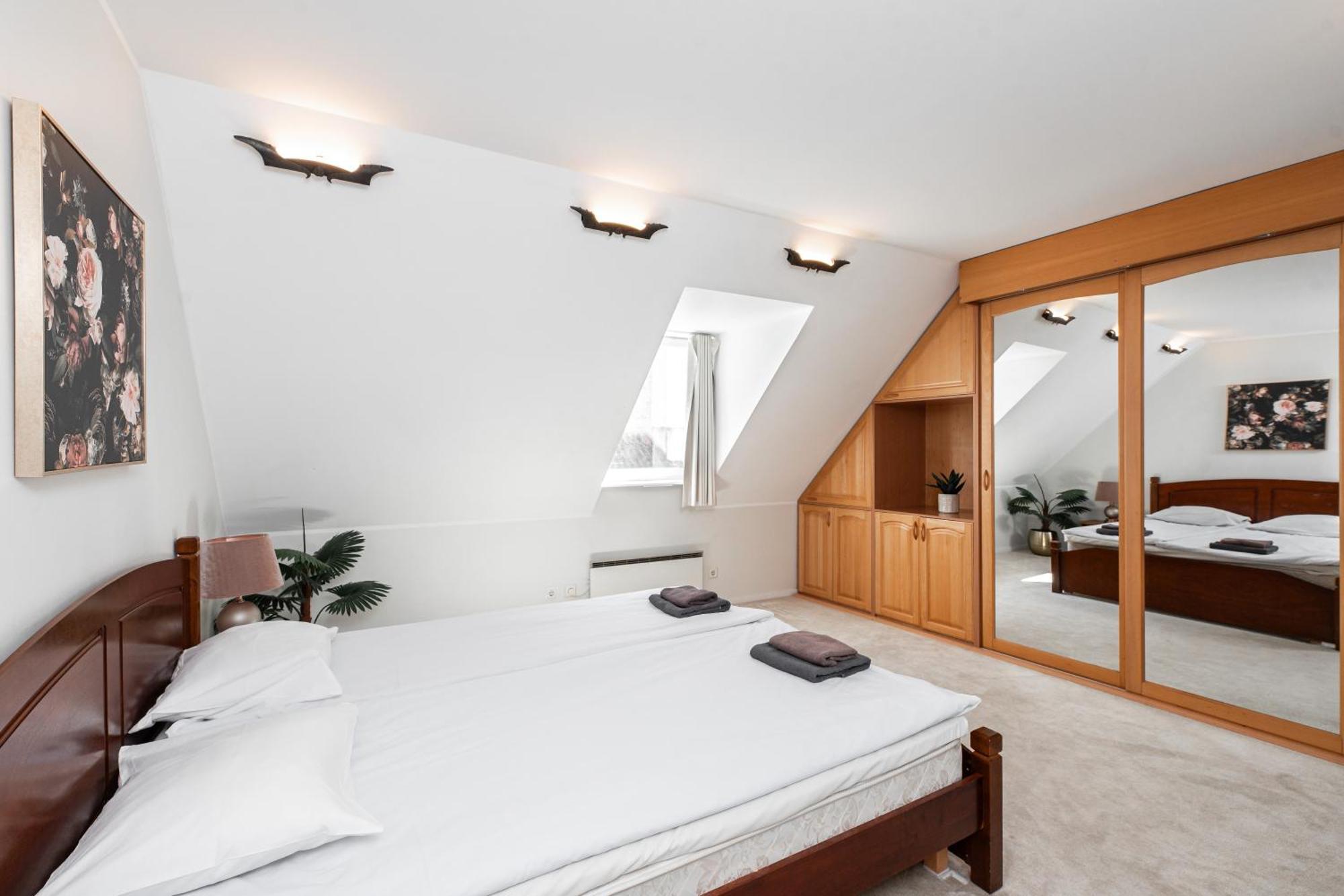 Airhome - Old Dominican Monastery Tallinn Eksteriør billede